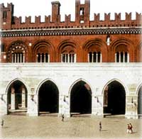 Piacenza-Palazzo gotico